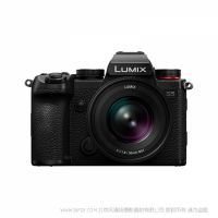松下 DC-S5CGK-K  內(nèi)含LUMIX S 50mm F1.8（S50）微單相機   LUMIX S5 是為注重質(zhì)量的內(nèi)容創(chuàng)建者而設(shè)計，該機器符合人體工程學(xué)，可在靈敏度范圍內(nèi)提供卓越圖像質(zhì)量的照片和視頻。